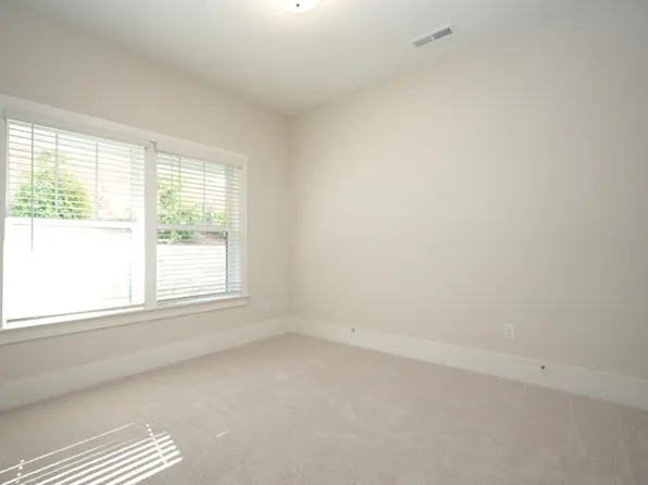 1405 Kenilworth Ave, Charlotte, NC 28203