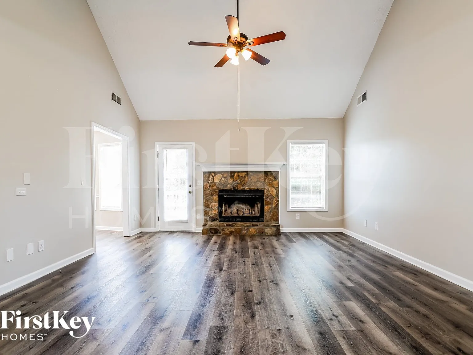 4 bed, 3.0 bath, 3230 sqft, $2,740 — Photo 3