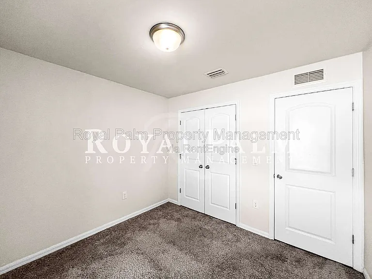 18321 Gibraltar Ln — Photo 11