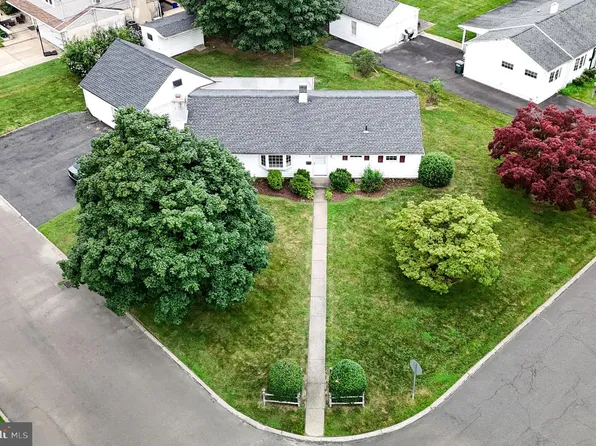 341 Clair Rd, Southampton, PA 18966