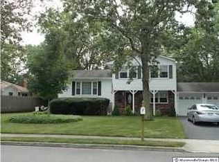 51 Redwood Dr, Toms River, NJ 08753