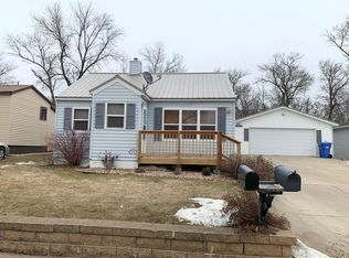 407 S Willow St, Arlington, SD 57212