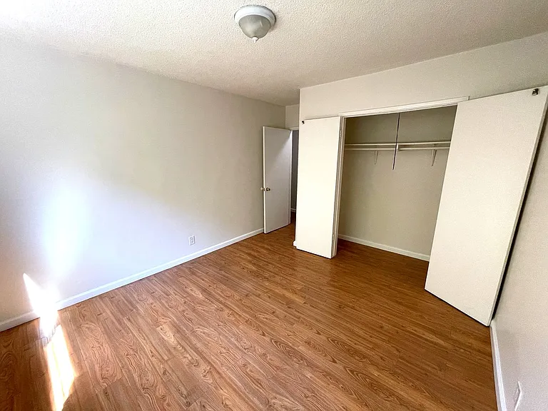 3607 Schaefer St — Photo 9