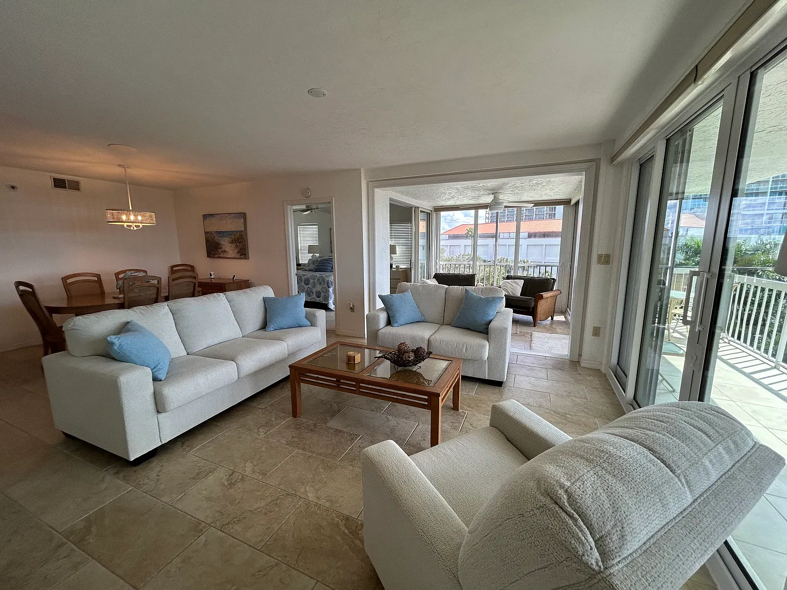 2 bed, 1400 sqft, $11,500 — Photo 4