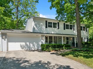 2670 Summit Ave, Highland Park, IL