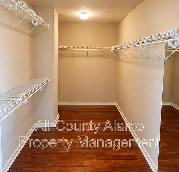 5565 Saffron Way — Photo 25