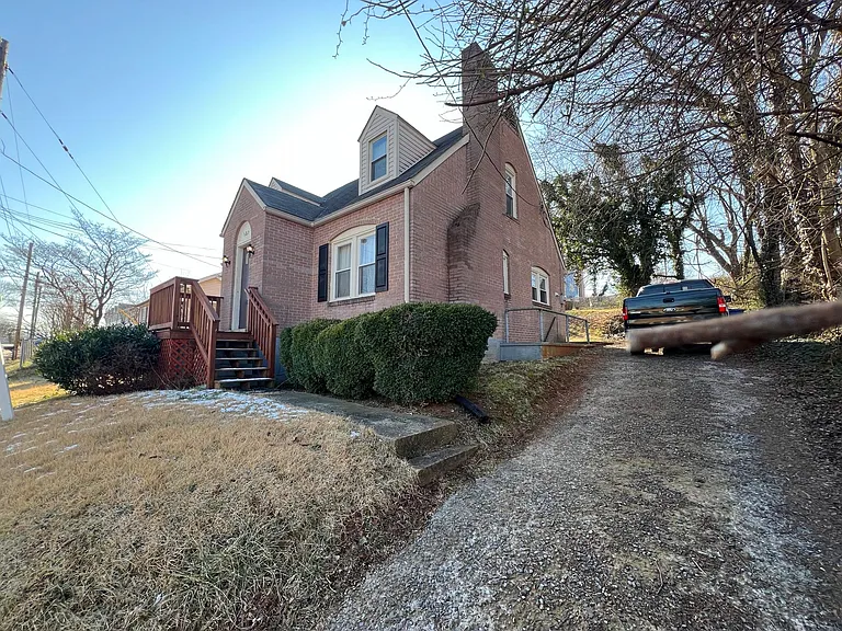 107 Steele Ave — Photo 31