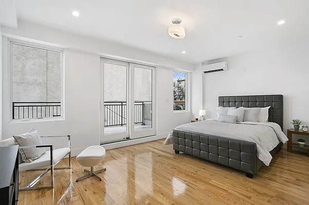 Sold by Corcoran | media 3