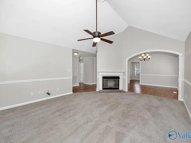 180 Jarrett Ln — Photo 8
