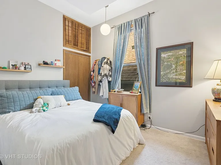 2640 N Burling St #2 — Photo 10
