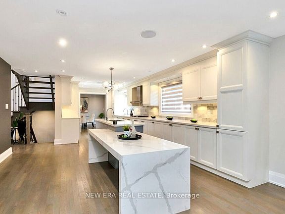 3rd image of 2068 Mississauga Rd