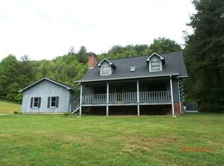 130 Laurel Highlands Rd, Roan Mountain, TN 37687