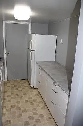 4710 Charecote Ln — Photo 3