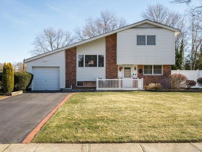 1 Shawnee Lane, Commack, NY, 11725
