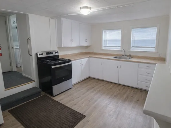 153 S Main St, White River Junction, VT