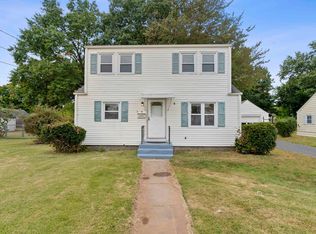 19 Martin Cir, East Hartford, CT 06118