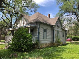 1222 SW 17th St, Topeka, KS 66604