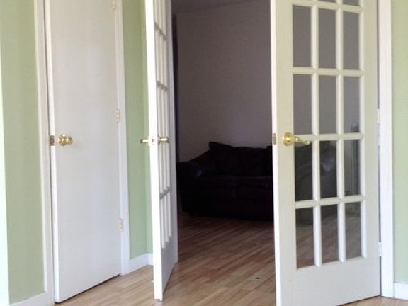 5th image of 203 W 144th St APT 28