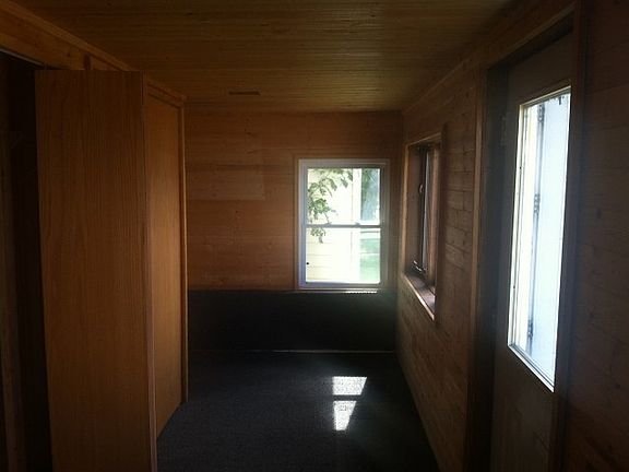 3rd image of 140 W Howard St