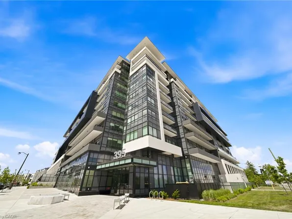 395 Dundas St W #221, Oakville, ON L6M 4L9