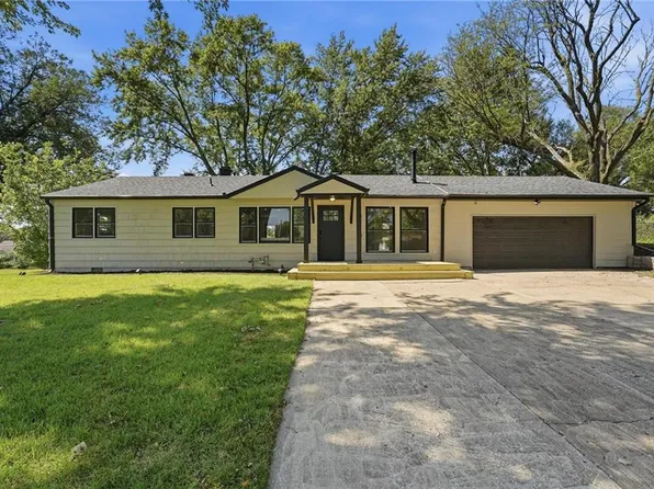 5114 S Fuller Dr, Independence, MO 64055