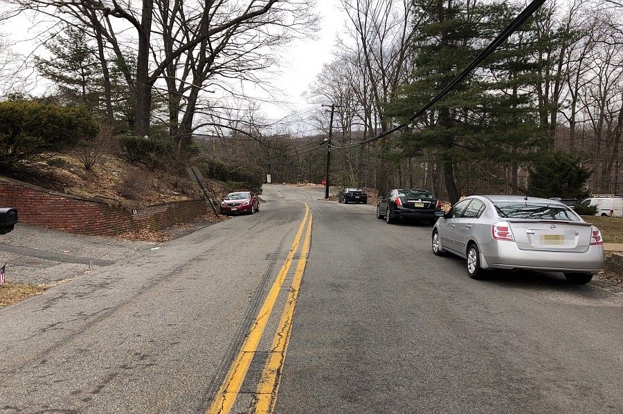 2nd image of 77 White Meadow Rd