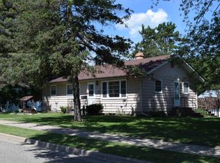 534 Maple St, Glenwood City, WI 54013
