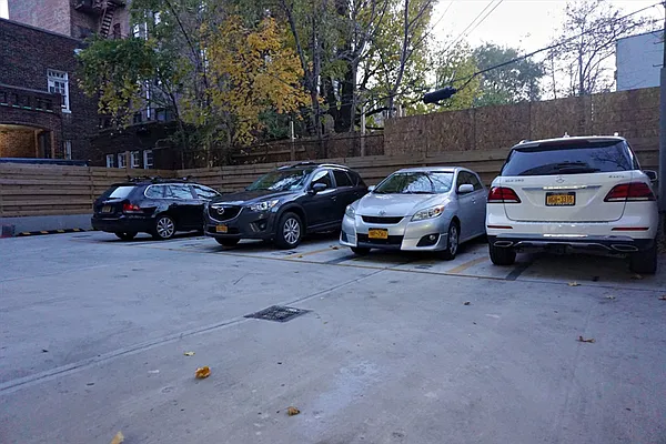 Rented by Citi Habitats | media 9