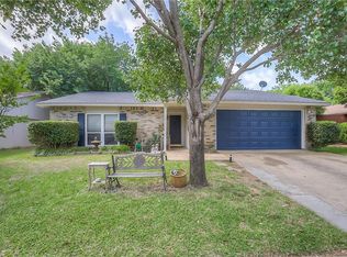 4002 Brookmoor Dr, Arlington, TX 76016