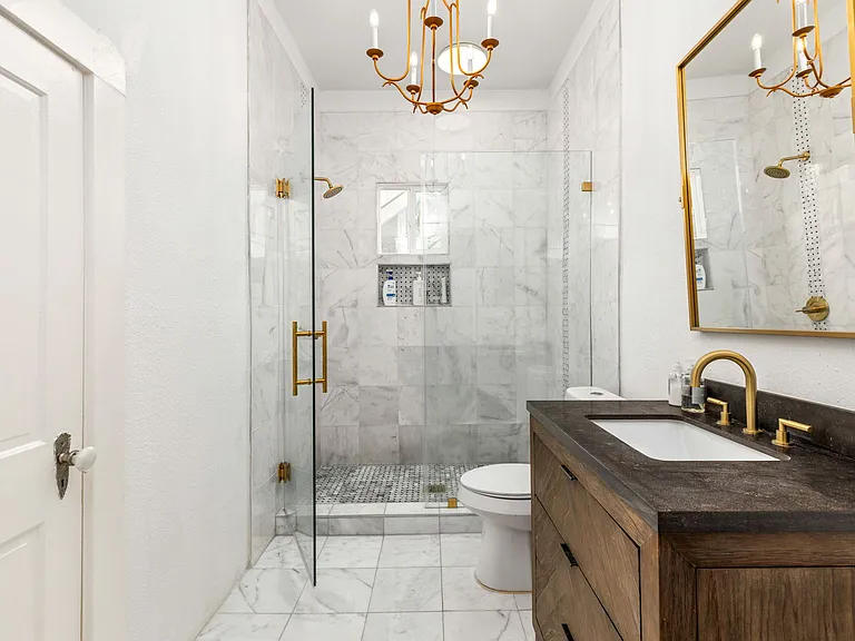 110 E Craig Pl #2 — Photo 11