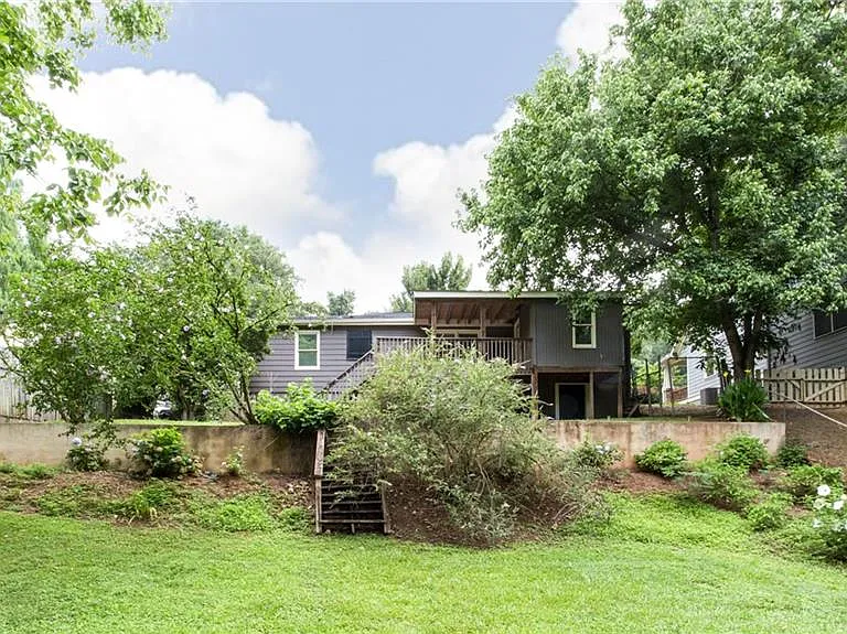 1640 Belle Isle Cir NE — Photo 31