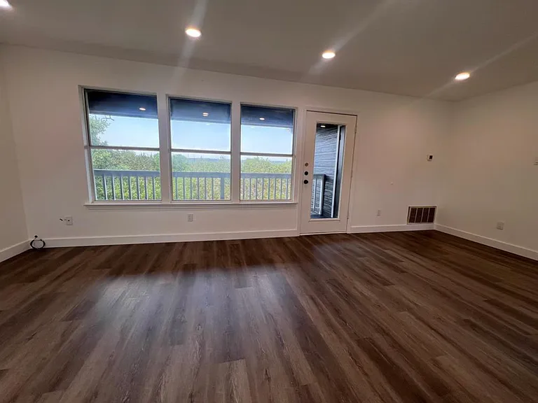 450 Shady Bluff Dr #D — Photo 15