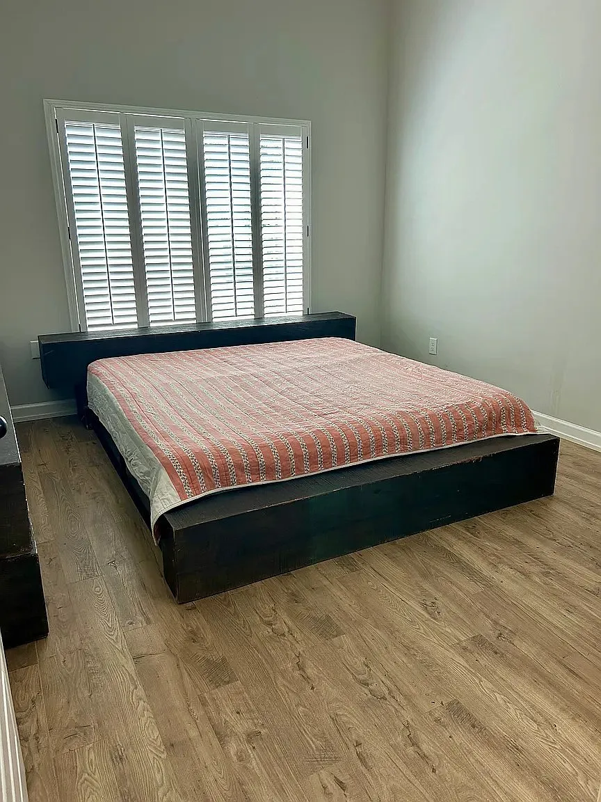 3 bed, 2.5 bath, 1719 sqft, $2,300 — Photo 4