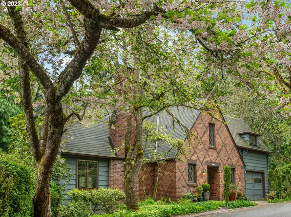 1906 SW Edgewood Rd, Portland, OR 97201