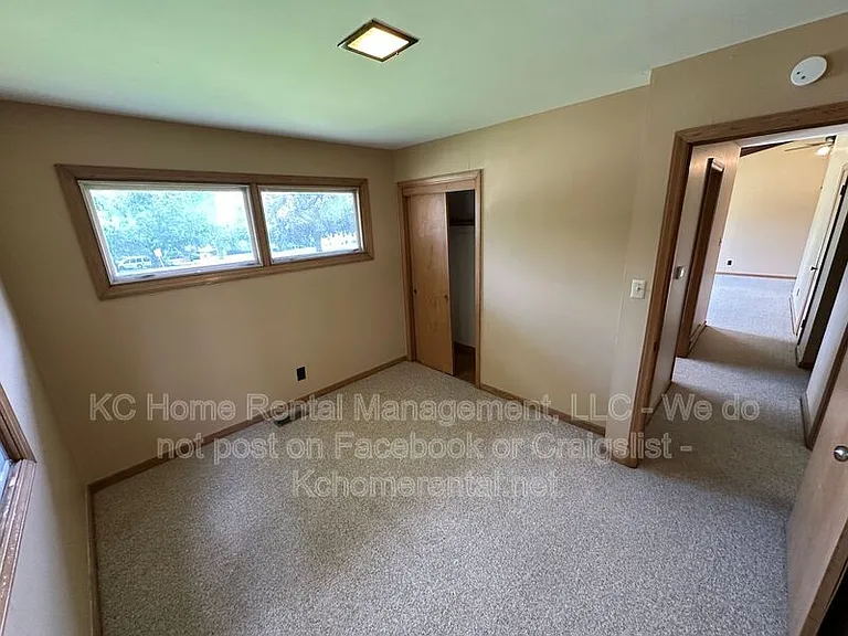 6103 N Garfield Ave — Photo 22