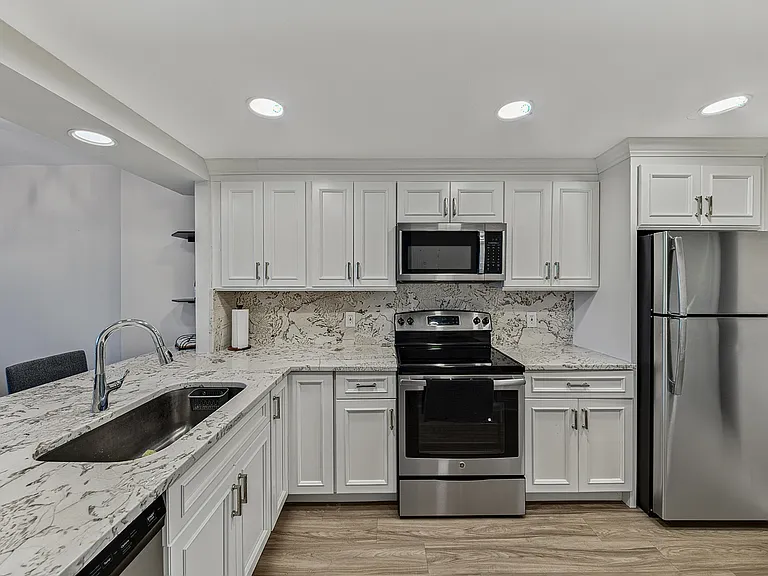 4 Royal Palm Way #3020 — Photo 8