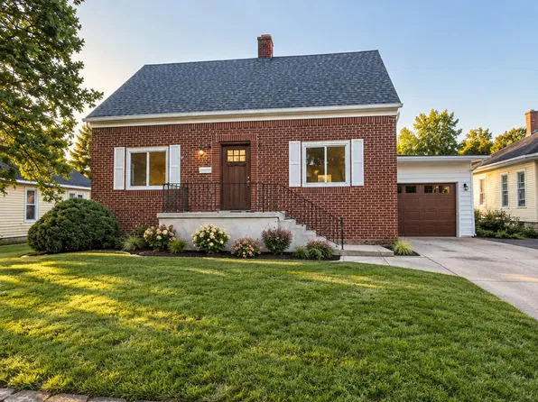 106 W Washington St, Kentland, IN 47951
