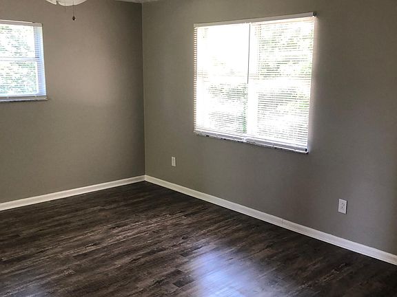 4th image of 2118 Brent Ann Dr #1