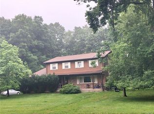 24 Fessler Dr, Spring Valley, NY 10977