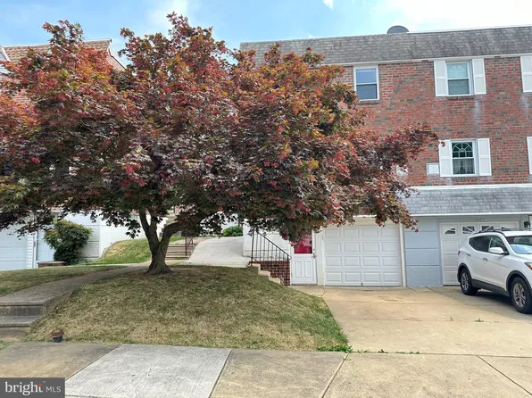 8859 Manchester St, Philadelphia, PA 19152