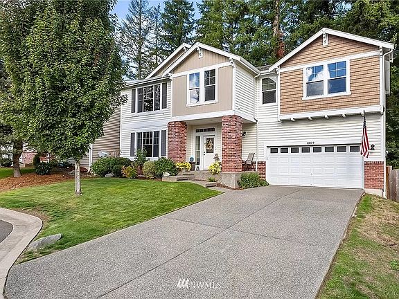 2nd image of 1309 SE Koda Cir