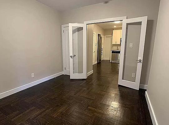 5th image of 239 9th Ave APT 1C