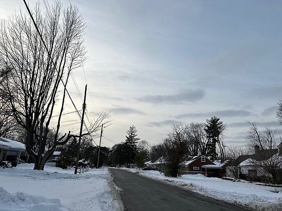 4th image of 2106 Lehner Rd