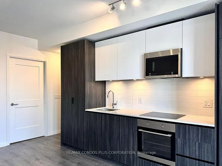 28 Widmer St #3126 — Photo 5