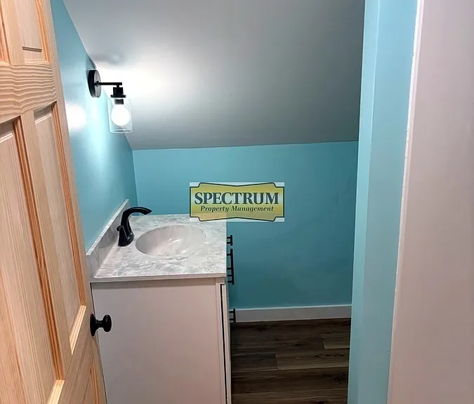 83 Oakland St — Photo 14