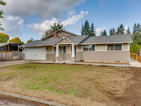 2nd image of 13716 NE 81st St