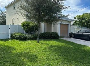 811 NW 4th Ter, Hallandale Beach, FL 33009