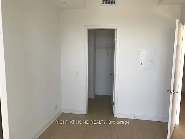 10 Park Lawn Rd #2502 — Photo 26