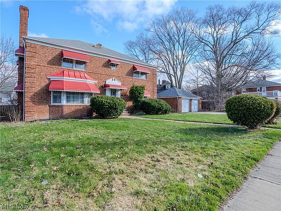 3rd image of 13699 Cedar Rd