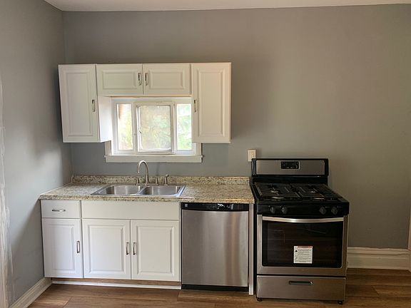 Kitchen-Brand New Appliances